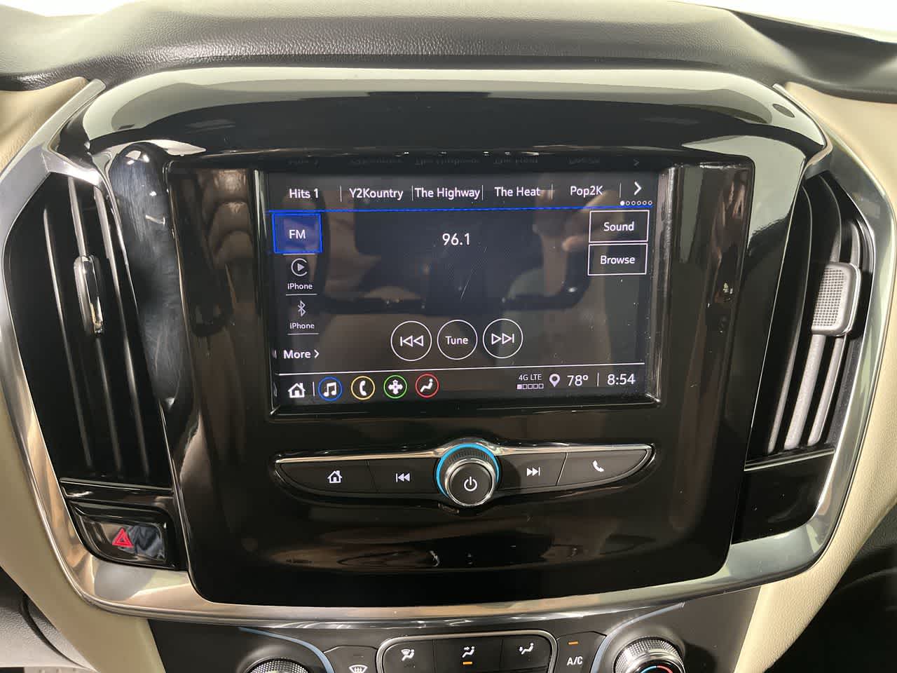 2023 Chevrolet Traverse LS