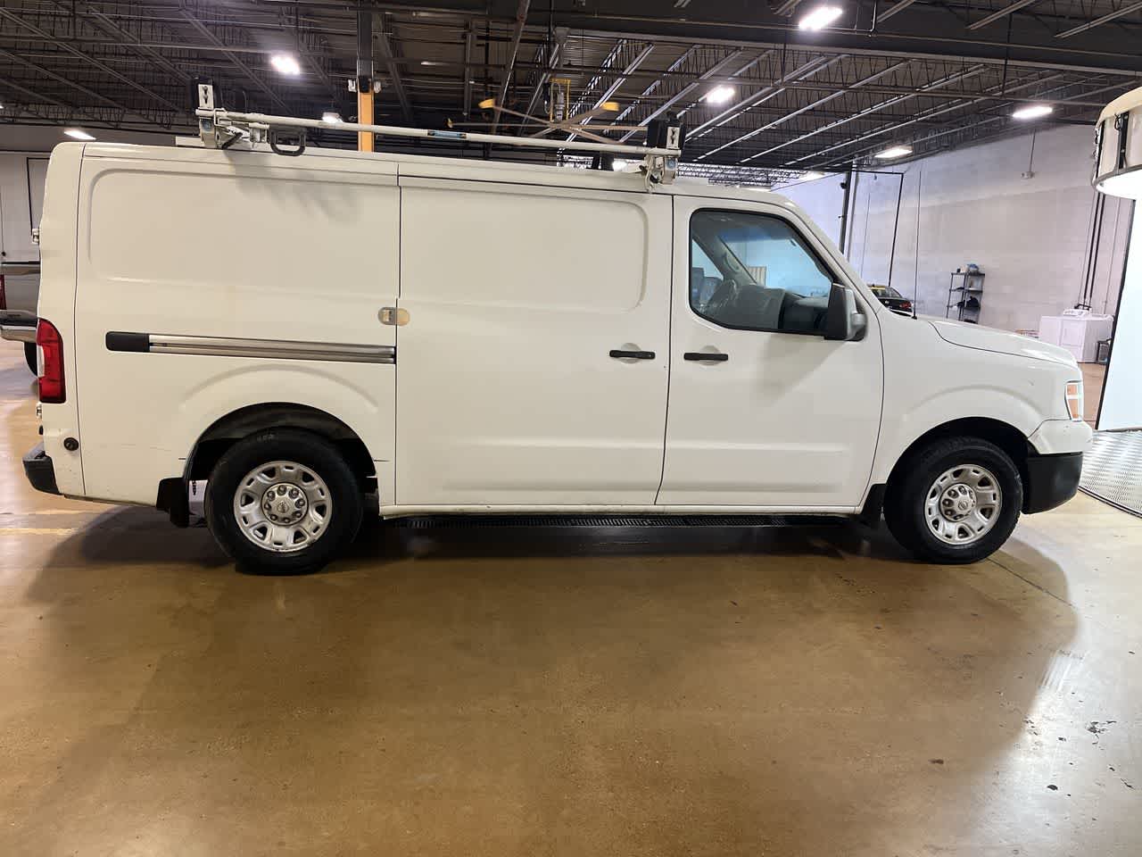 2016 Nissan NV2500HD SV
