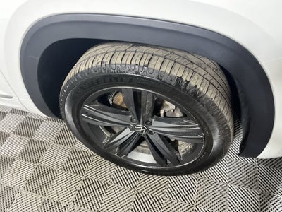 2021 Volkswagen Atlas 3.6L V6 SE w/Technology R-Line