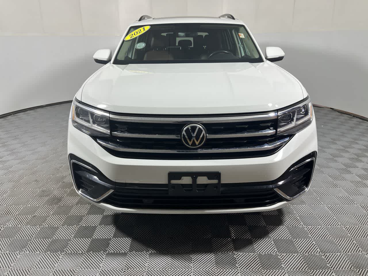 2021 Volkswagen Atlas 3.6L V6 SE w/Technology R-Line