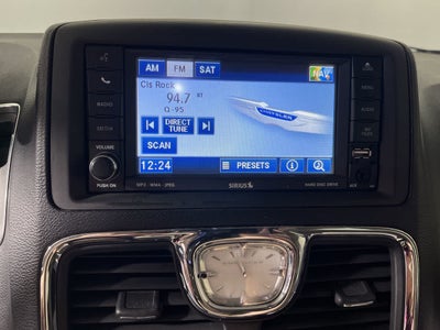 2011 Chrysler Town & Country Touring-L