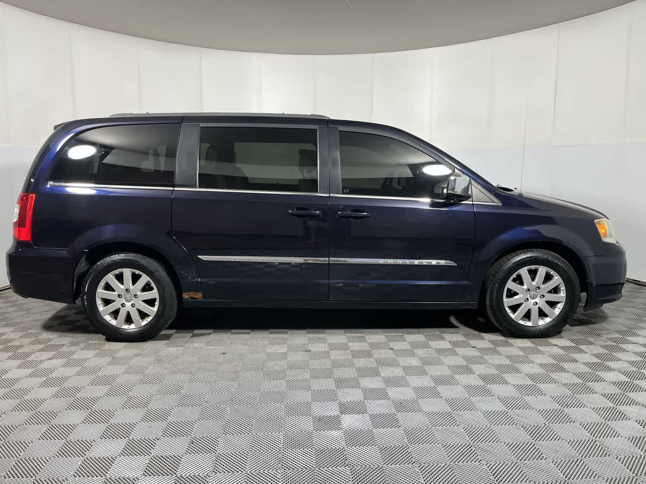 2011 Chrysler Town & Country Touring-L
