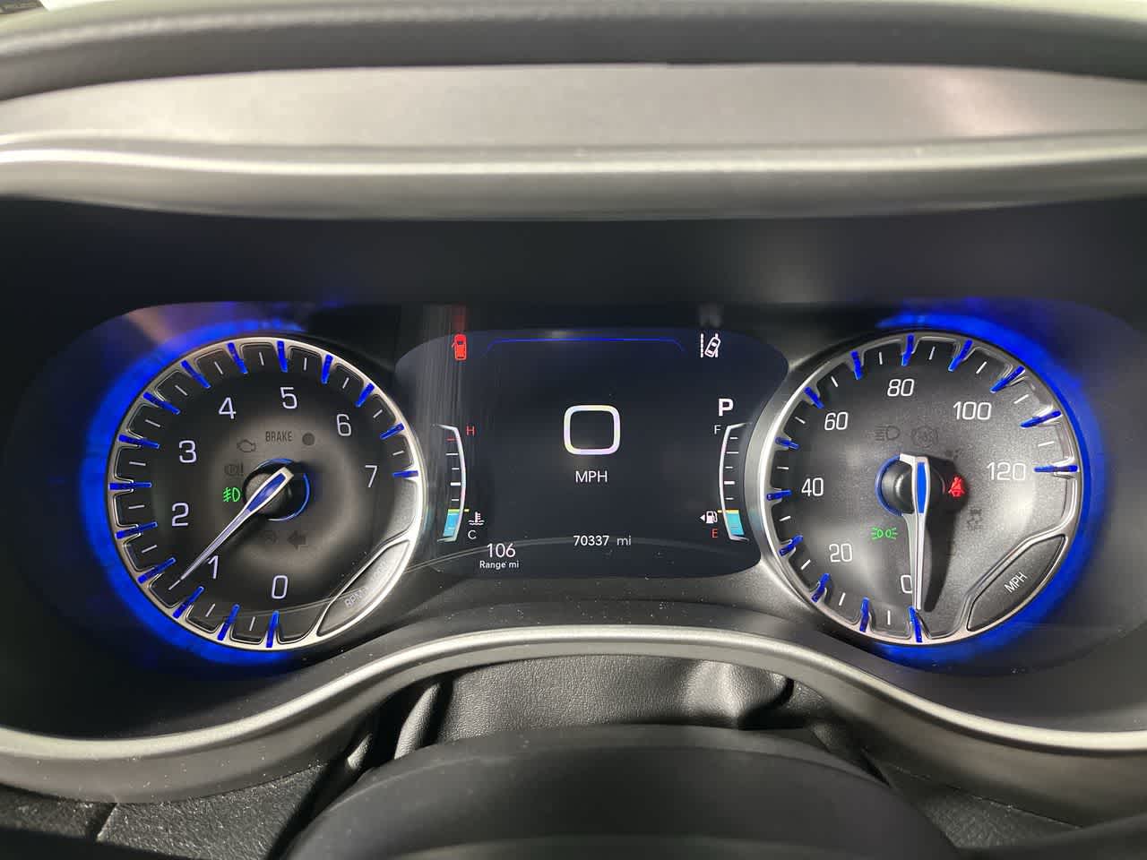2025 Chrysler Pacifica Select