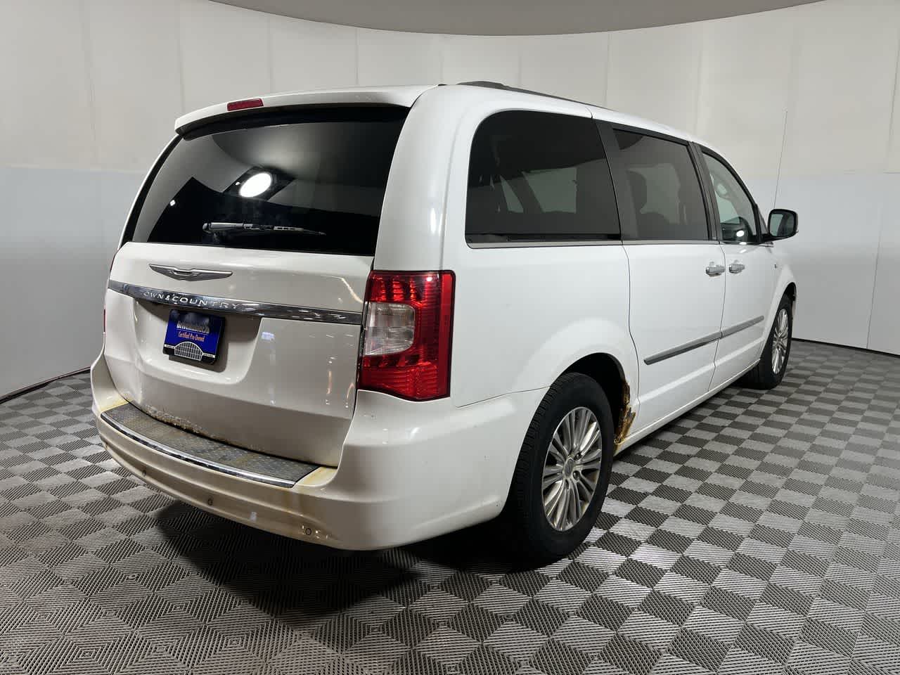 2014 Chrysler Town & Country Touring-L 30th Anniversary
