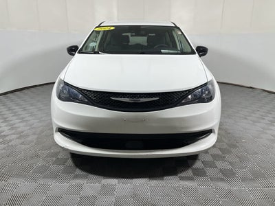 2024 Chrysler Voyager LX