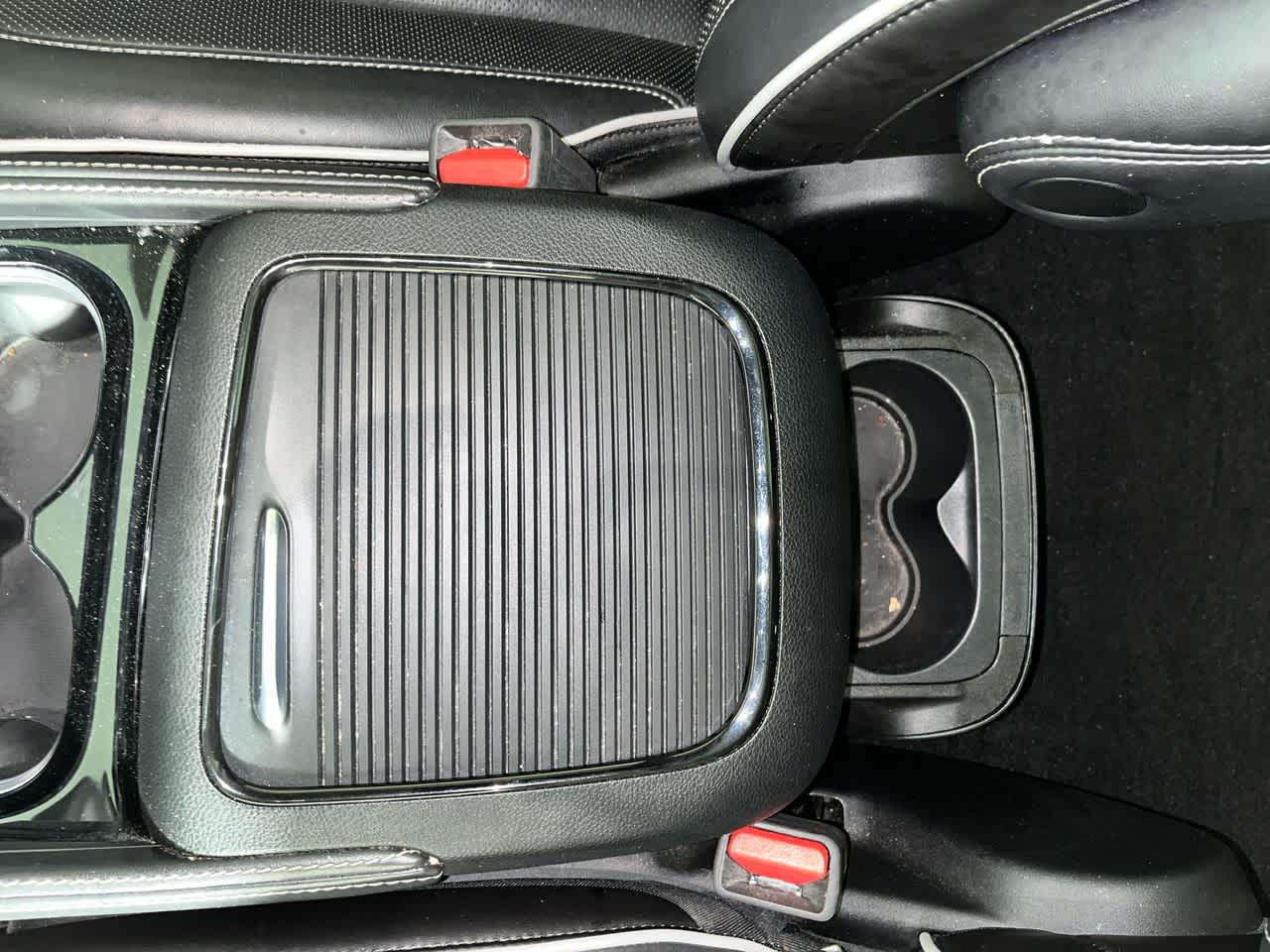 2024 Chrysler Pacifica Hybrid Premium S Appearance Pkg