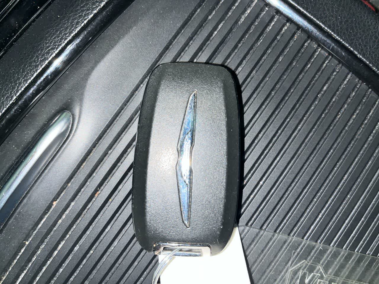 2024 Chrysler Pacifica Hybrid Premium S Appearance Pkg