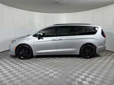 2024 Chrysler Pacifica Hybrid Premium S Appearance Pkg
