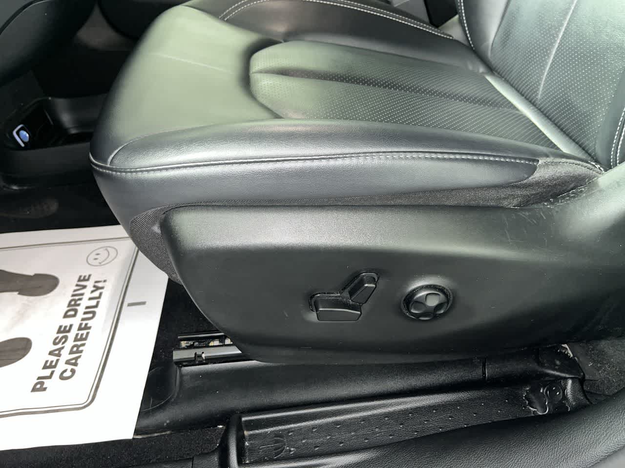 2024 Chrysler Pacifica Hybrid S Appearance Pkg