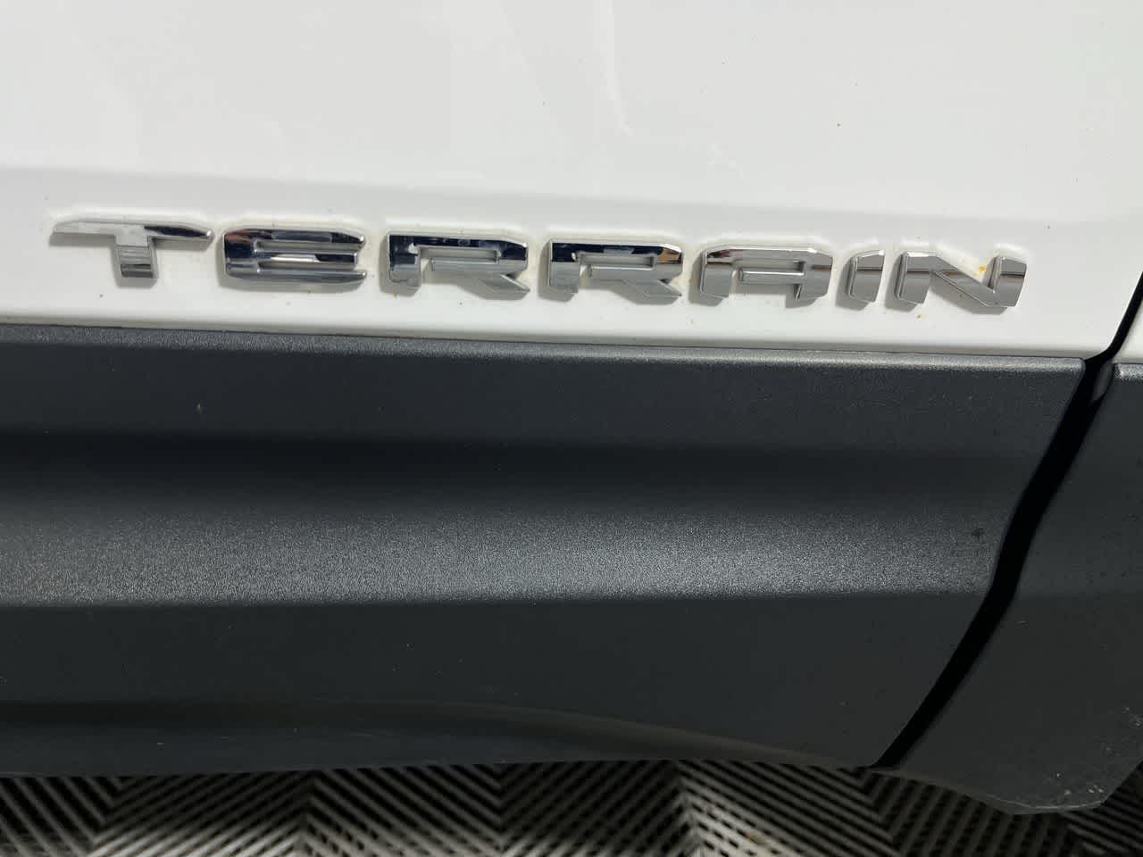 2023 GMC Terrain SLT