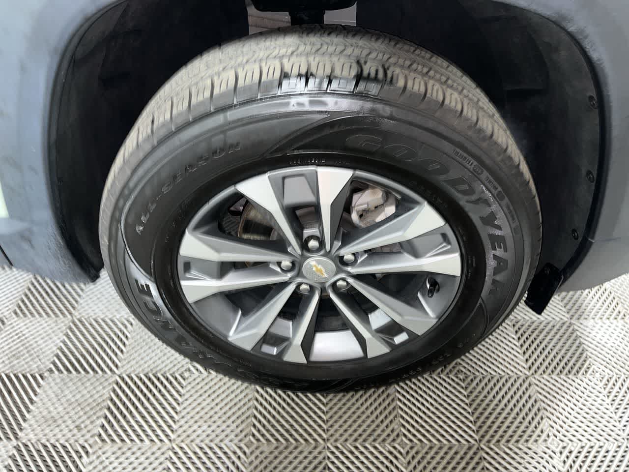 2025 Chevrolet Equinox AWD LT