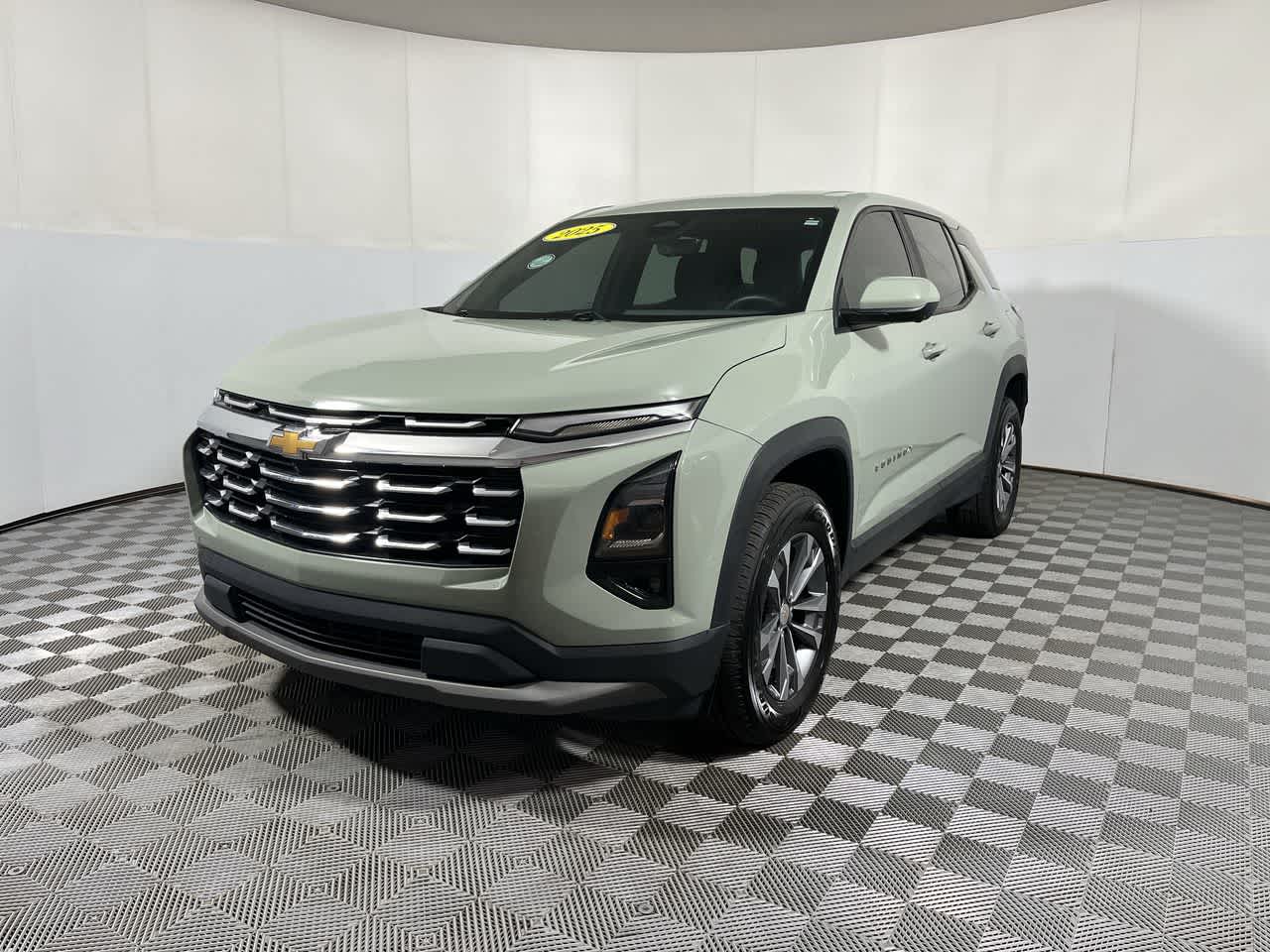2025 Chevrolet Equinox AWD LT