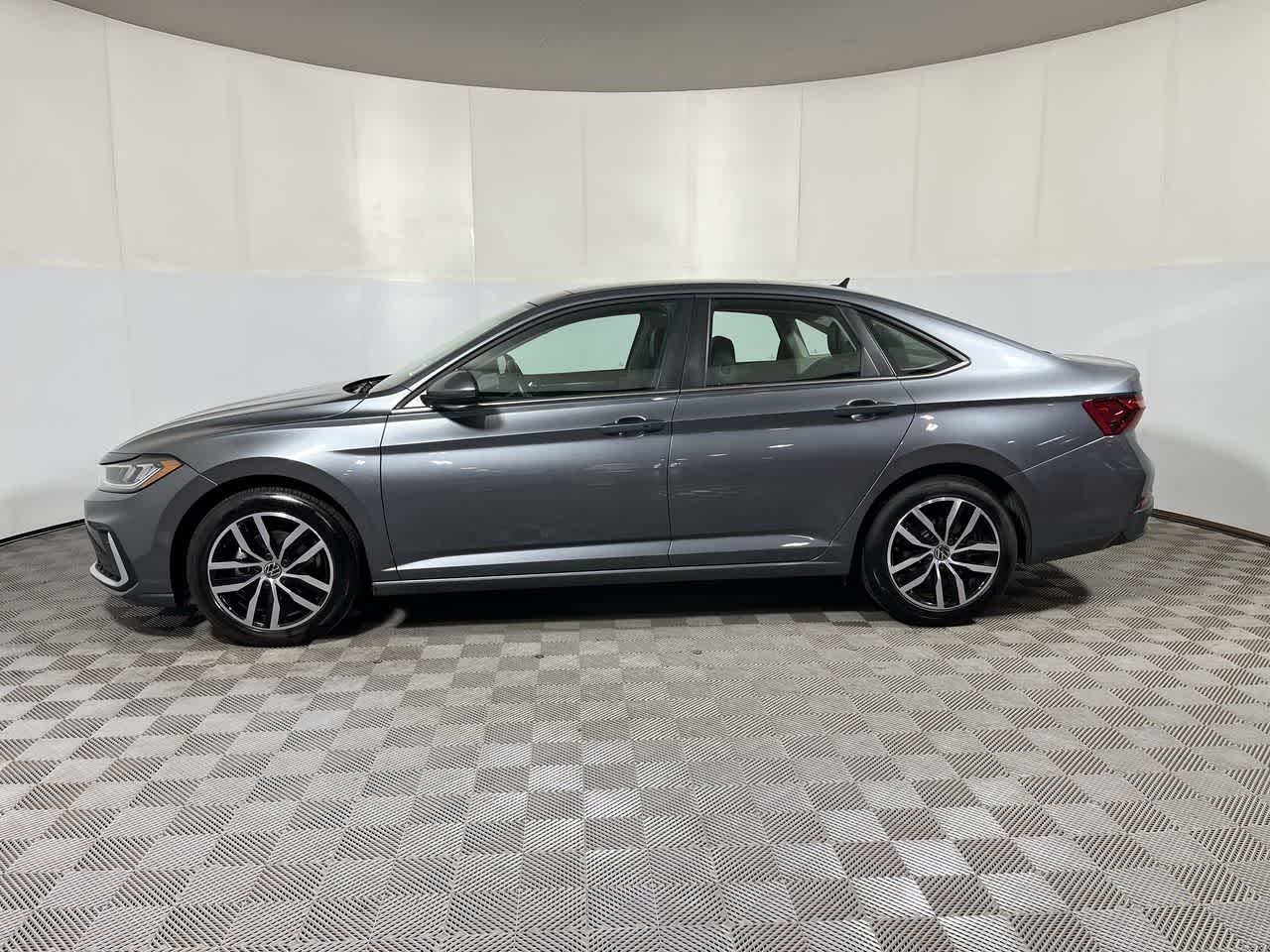 2025 Volkswagen Jetta SE