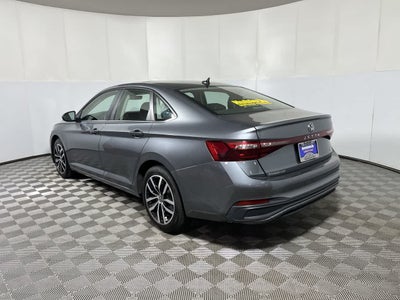 2025 Volkswagen Jetta SE