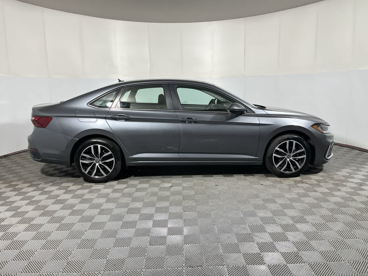 2025 Volkswagen Jetta SE