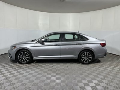 2025 Volkswagen Jetta SE