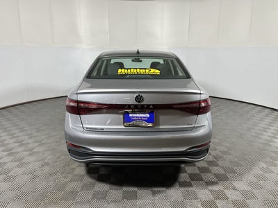 2025 Volkswagen Jetta SE