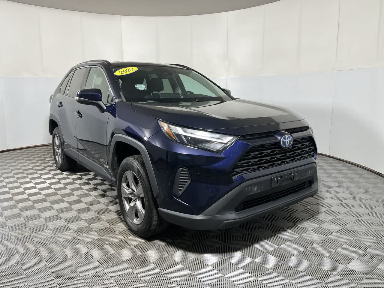 2022 Toyota RAV4 Hybrid XLE