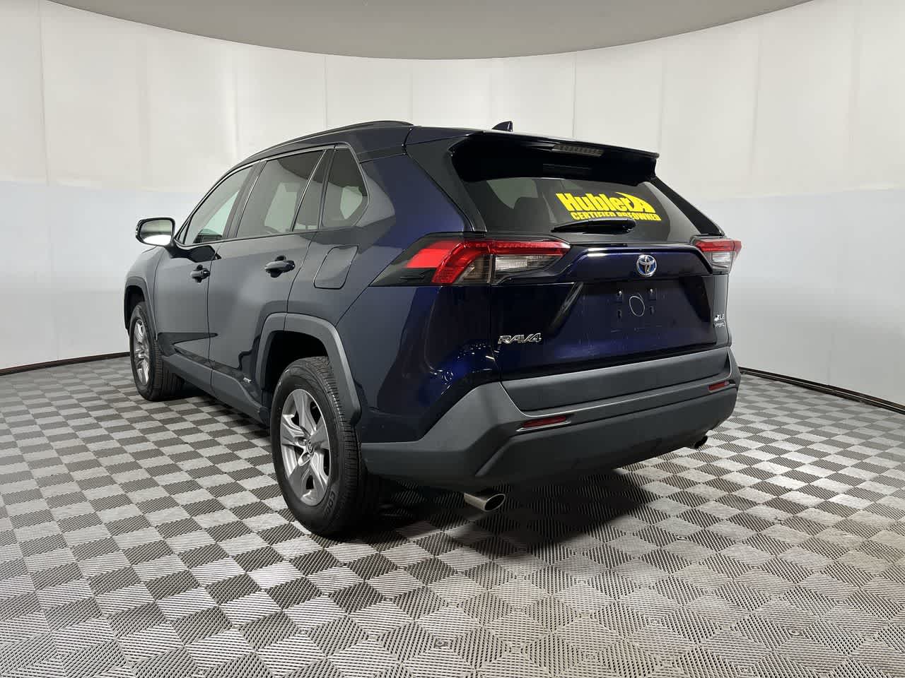 2022 Toyota RAV4 Hybrid XLE
