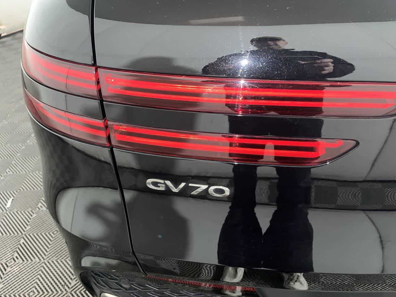 2025 Genesis GV70 2.5T