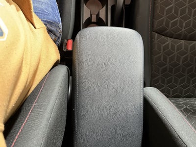 2025 Mitsubishi Outlander Sport LE