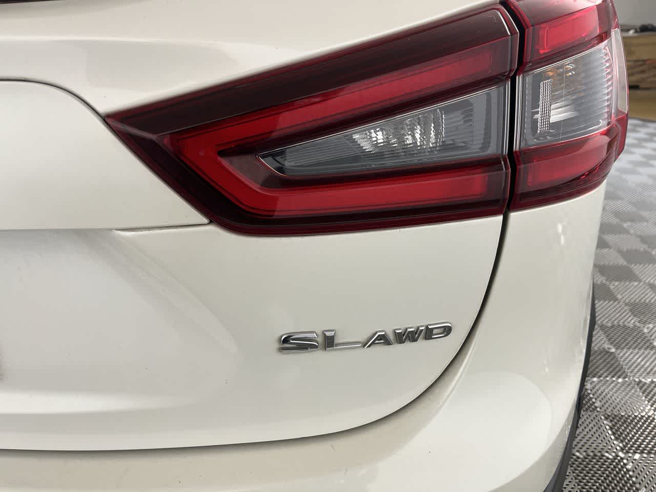 2021 Nissan Rogue Sport SL