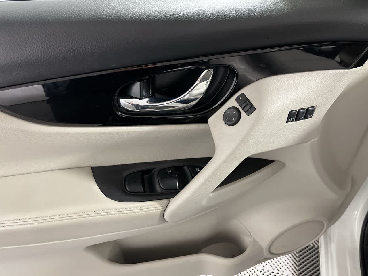 2021 Nissan Rogue Sport SL