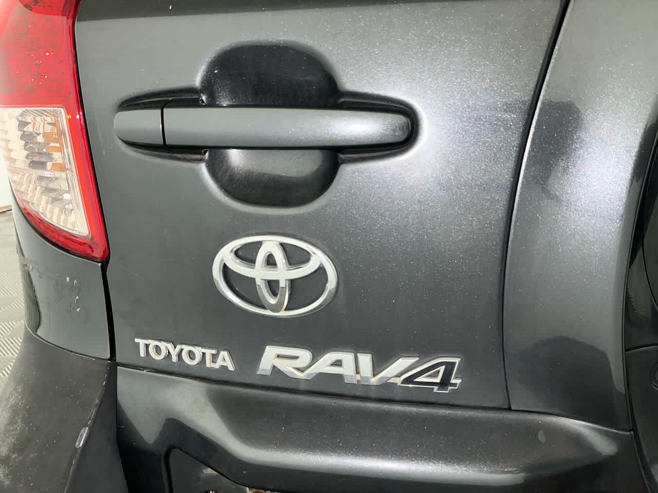 2006 Toyota RAV4 Sport