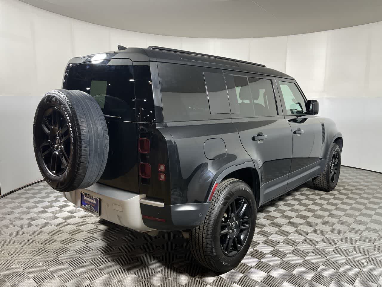 2025 Land Rover Defender S