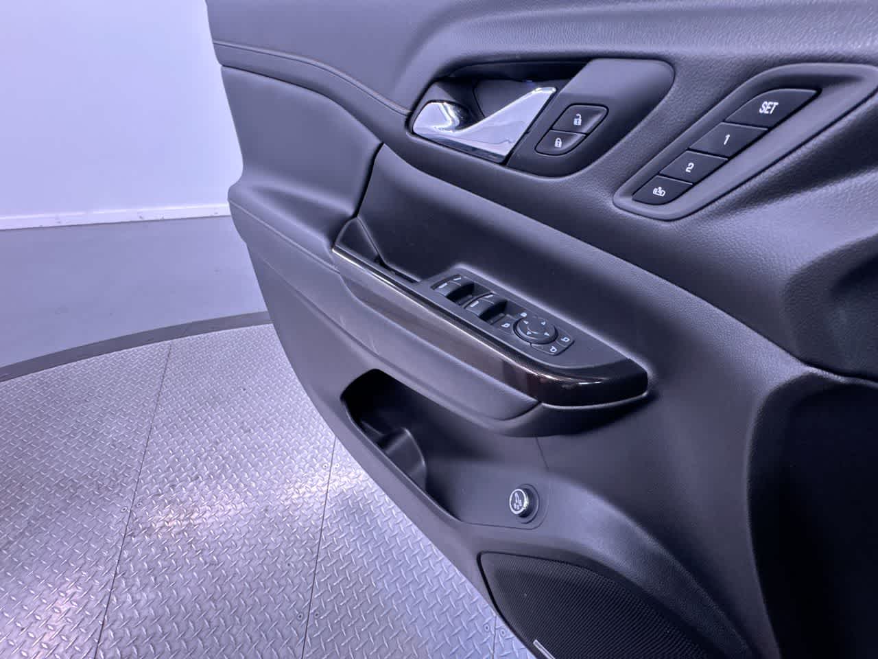 2021 GMC Acadia AT4