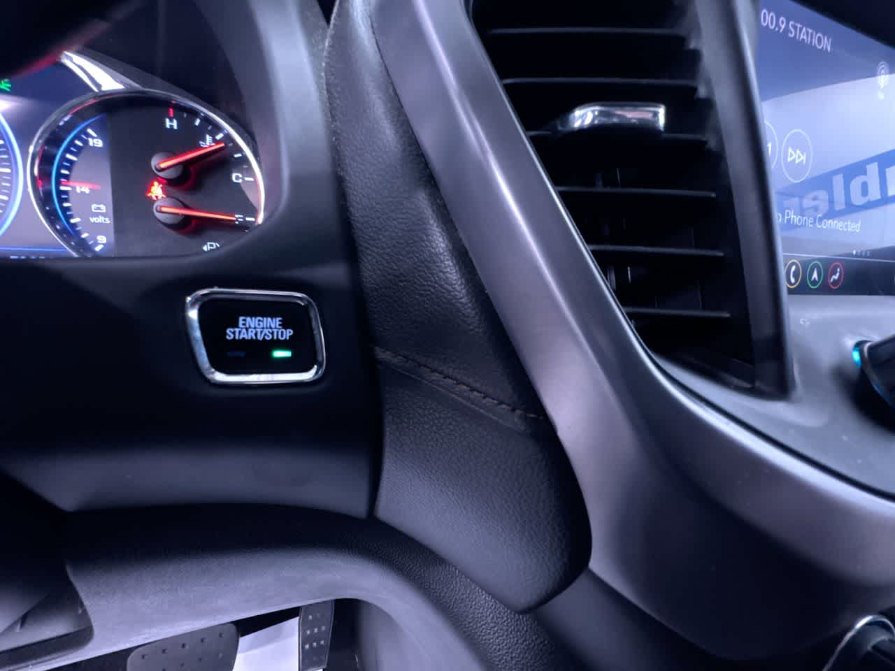 2021 GMC Acadia AT4