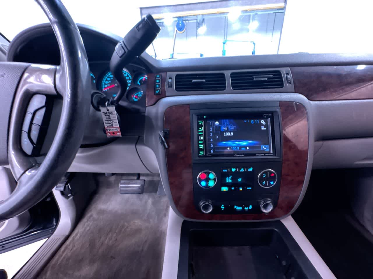 2014 Chevrolet Suburban LT