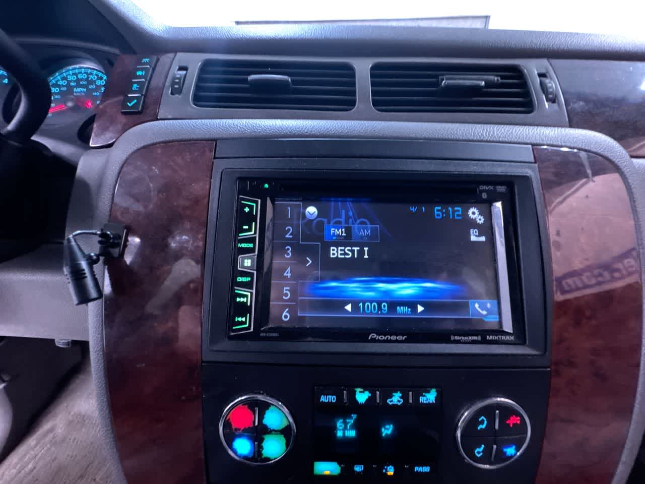 2014 Chevrolet Suburban LT