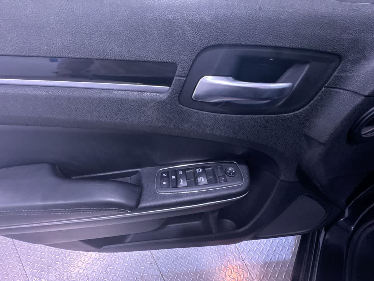 2019 Chrysler 300 300S