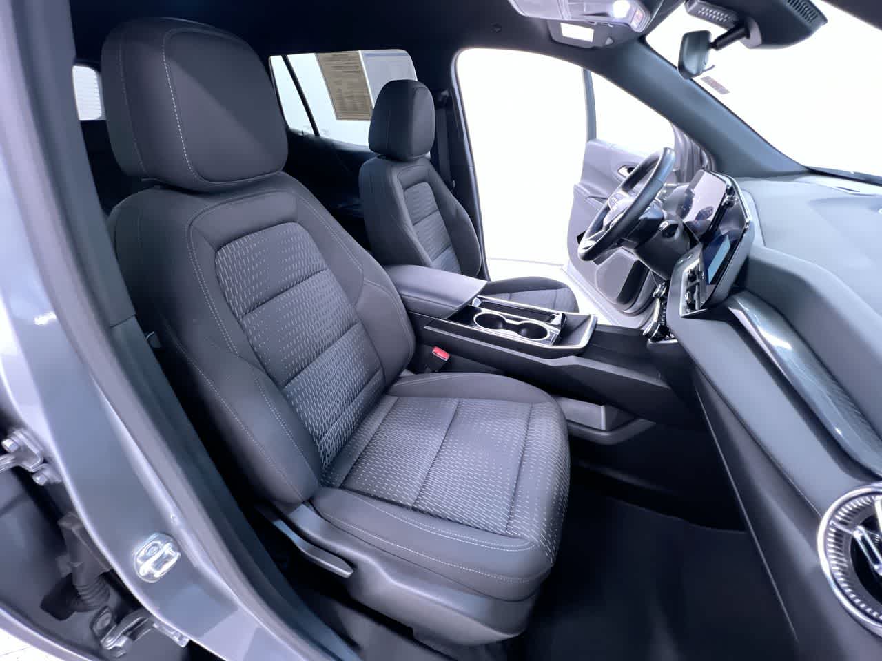 2025 Chevrolet Equinox FWD LT