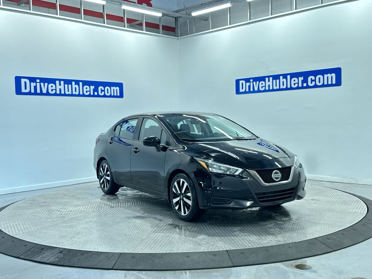 2022 Nissan Versa SR