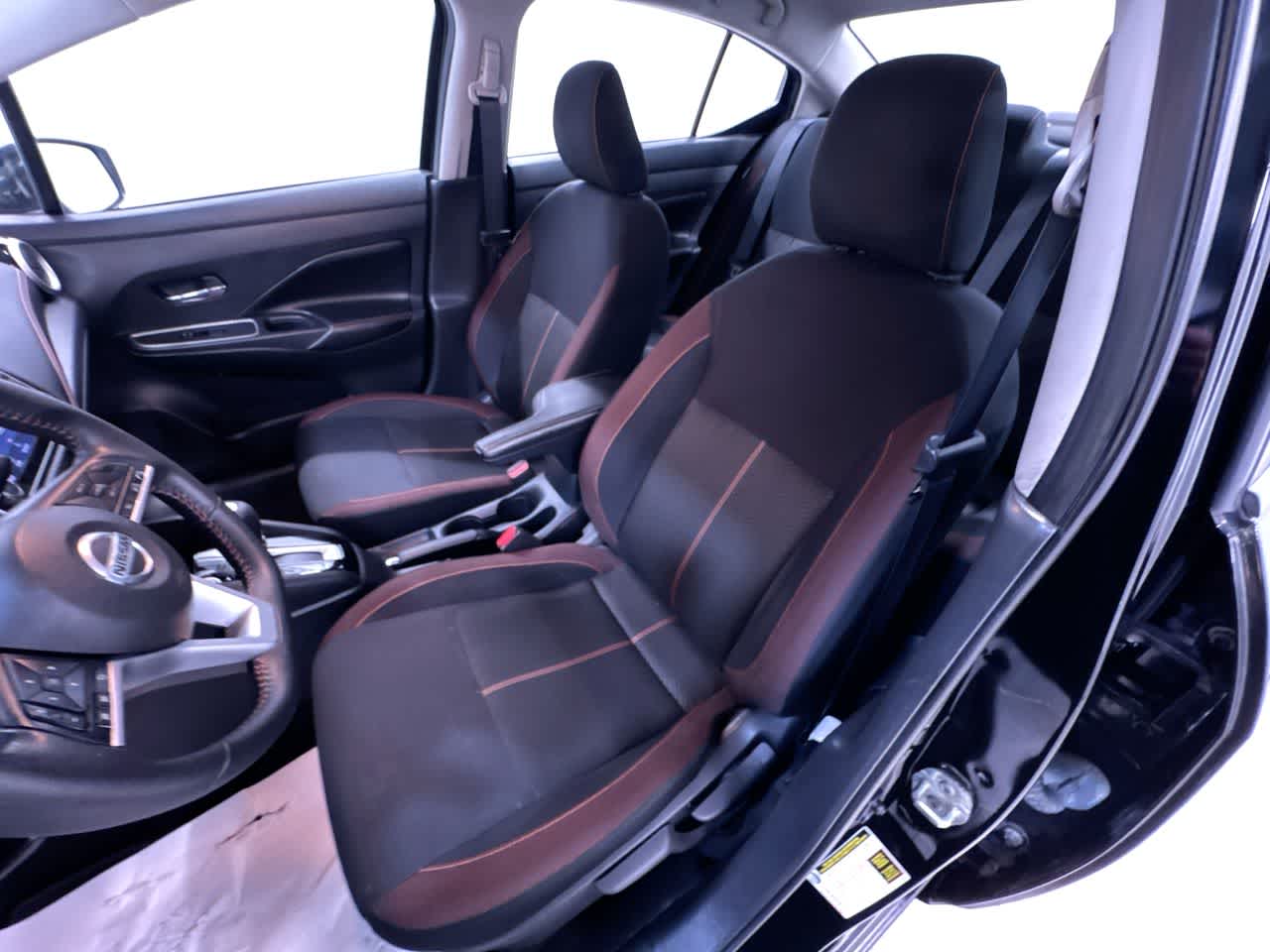 2022 Nissan Versa SR