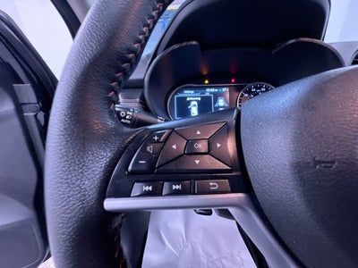 2022 Nissan Versa SR