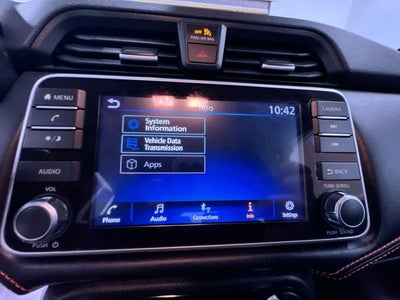 2022 Nissan Versa SR