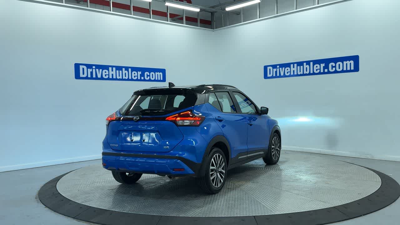 2023 Nissan Kicks SR