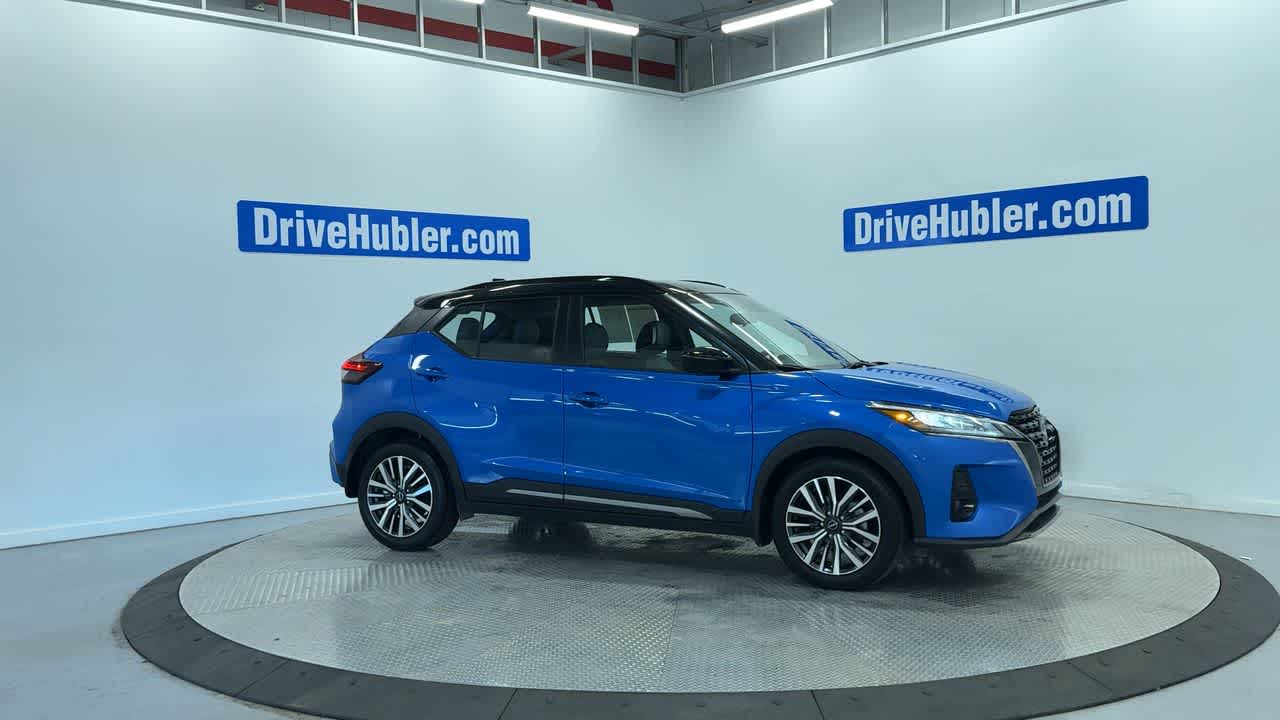 2023 Nissan Kicks SR