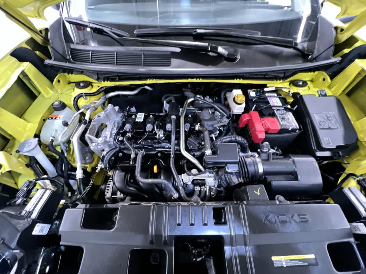 2025 Nissan Kicks SR