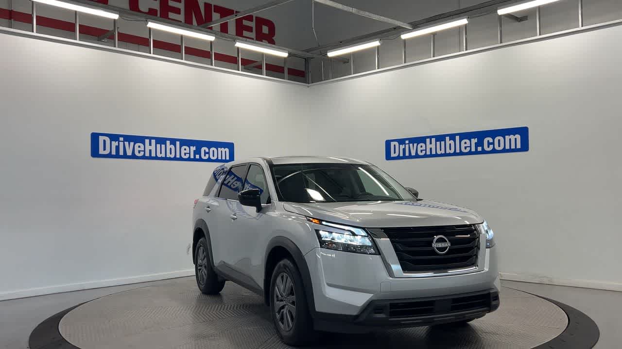 2025 Nissan Pathfinder S