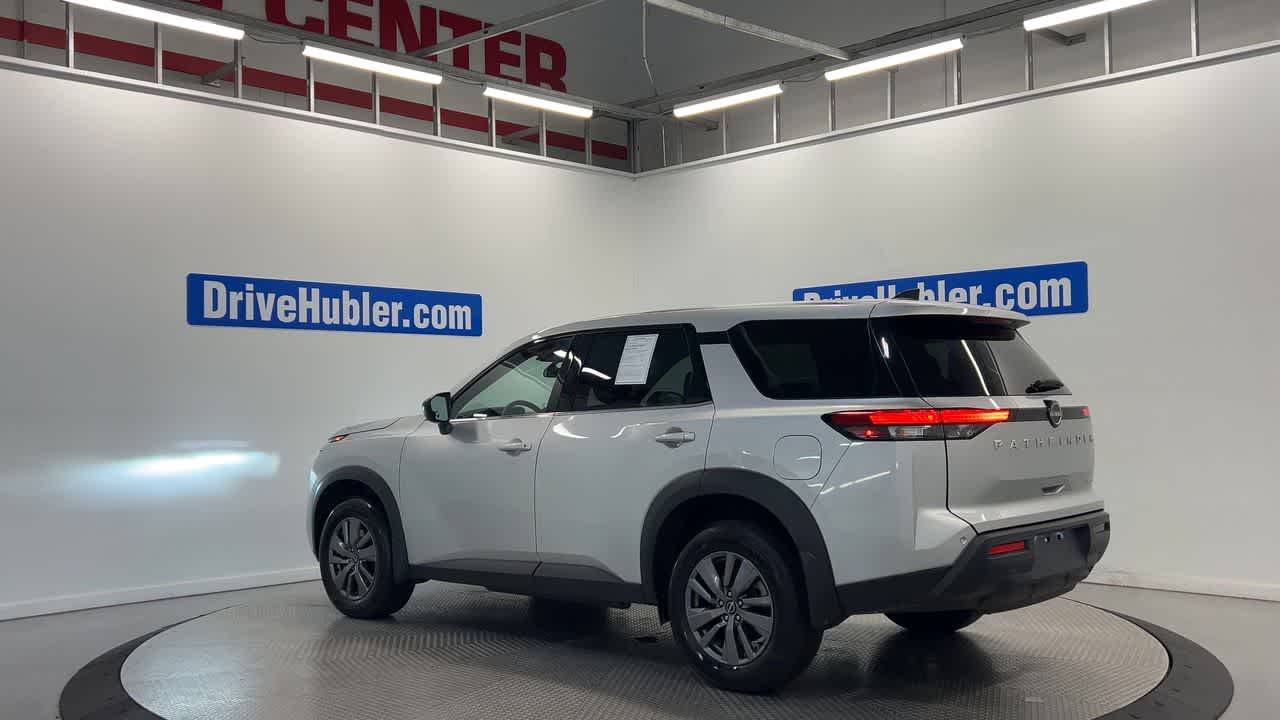 2025 Nissan Pathfinder S