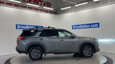 2023 Nissan Pathfinder SV