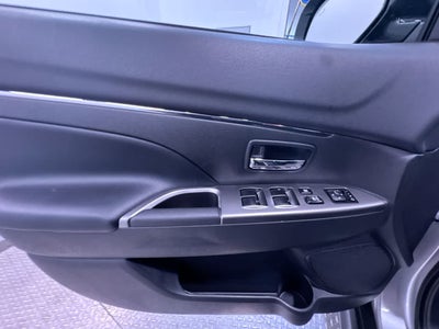 2025 Mitsubishi Outlander Sport SE