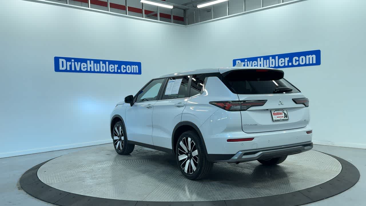 2025 Mitsubishi Outlander SE
