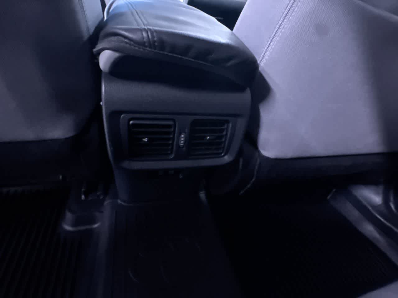 2022 Toyota Venza LE