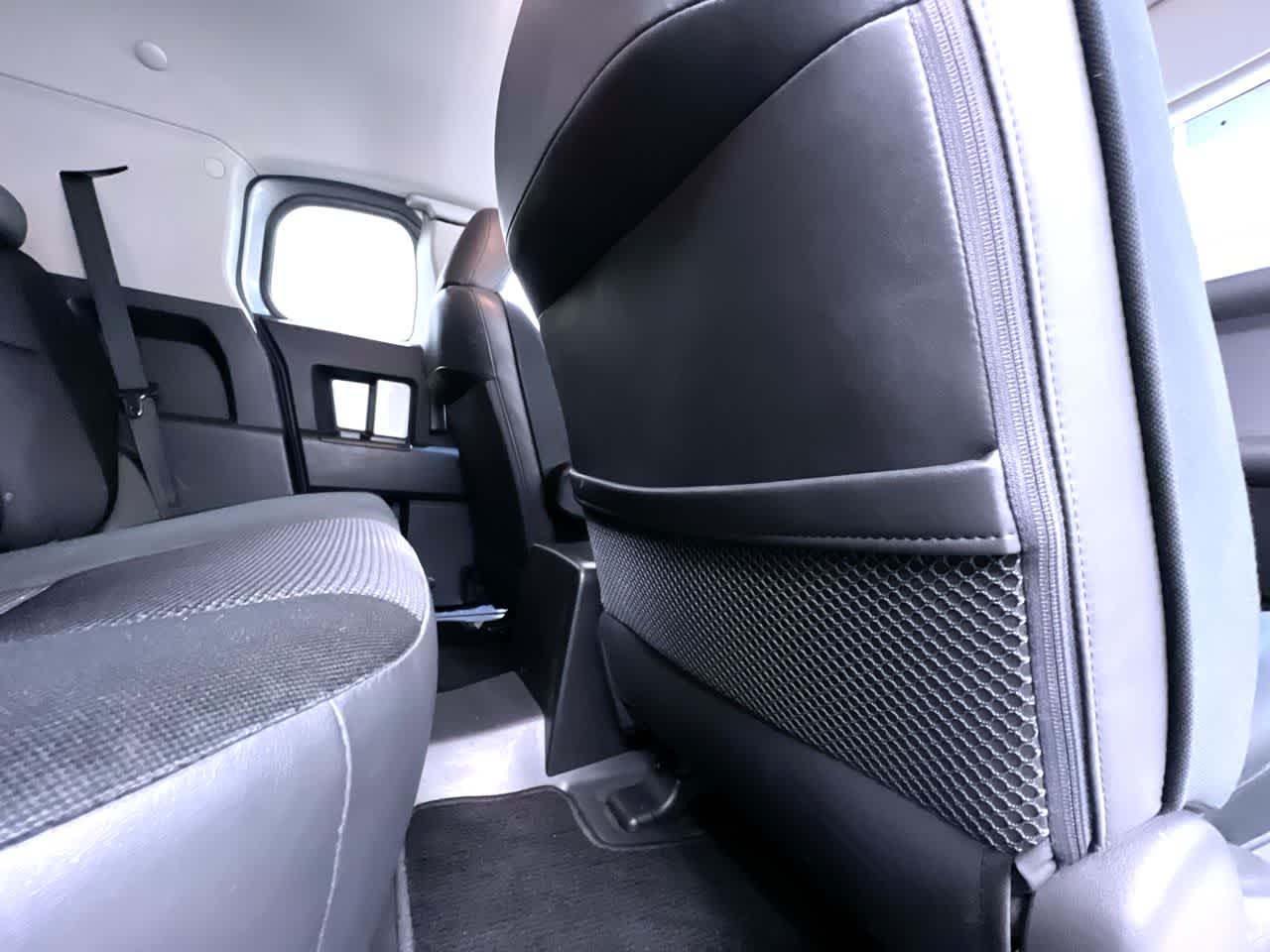 2010 Toyota FJ Cruiser 4WD 4dr Auto (Natl)