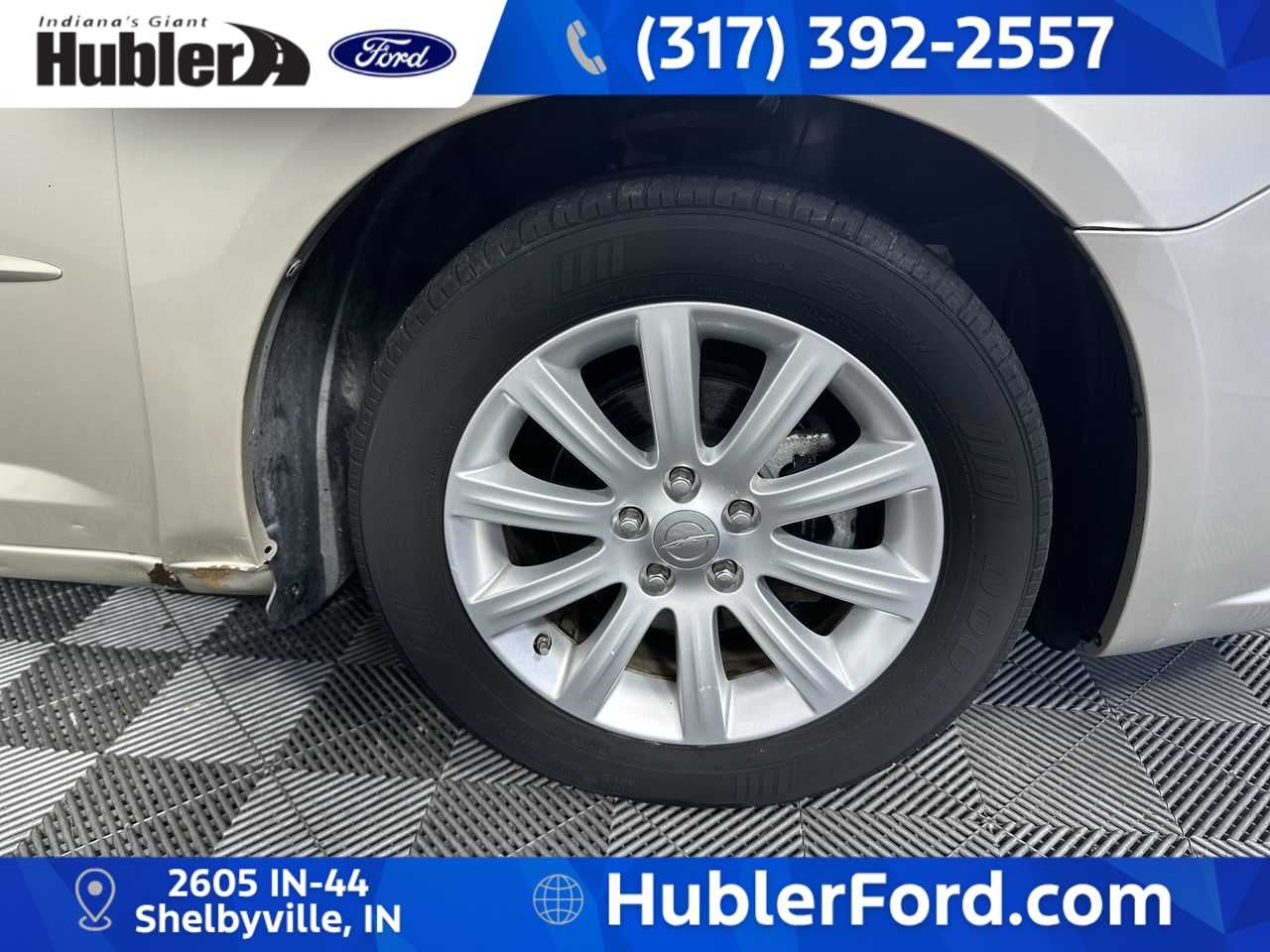 2013 Chrysler 200 Touring